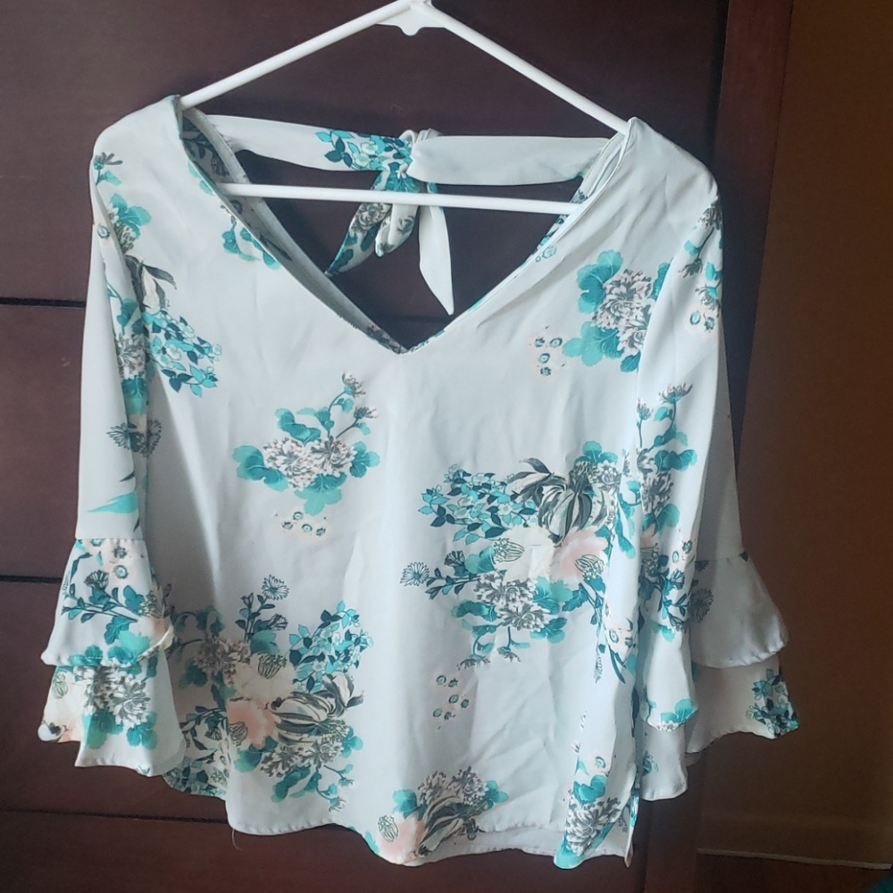 Flower chiffon 3/4 sleeve